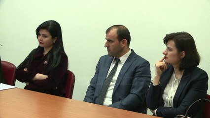 下载视频: Gjykata e posaçme antikorrupsion, gjykatësit kundër - Top Channel Albania - News - Lajme