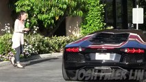 Batman joue les taxis en Lamborghini