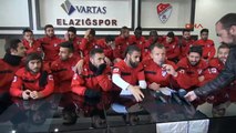 Futbolcular idmana çıkmadı!