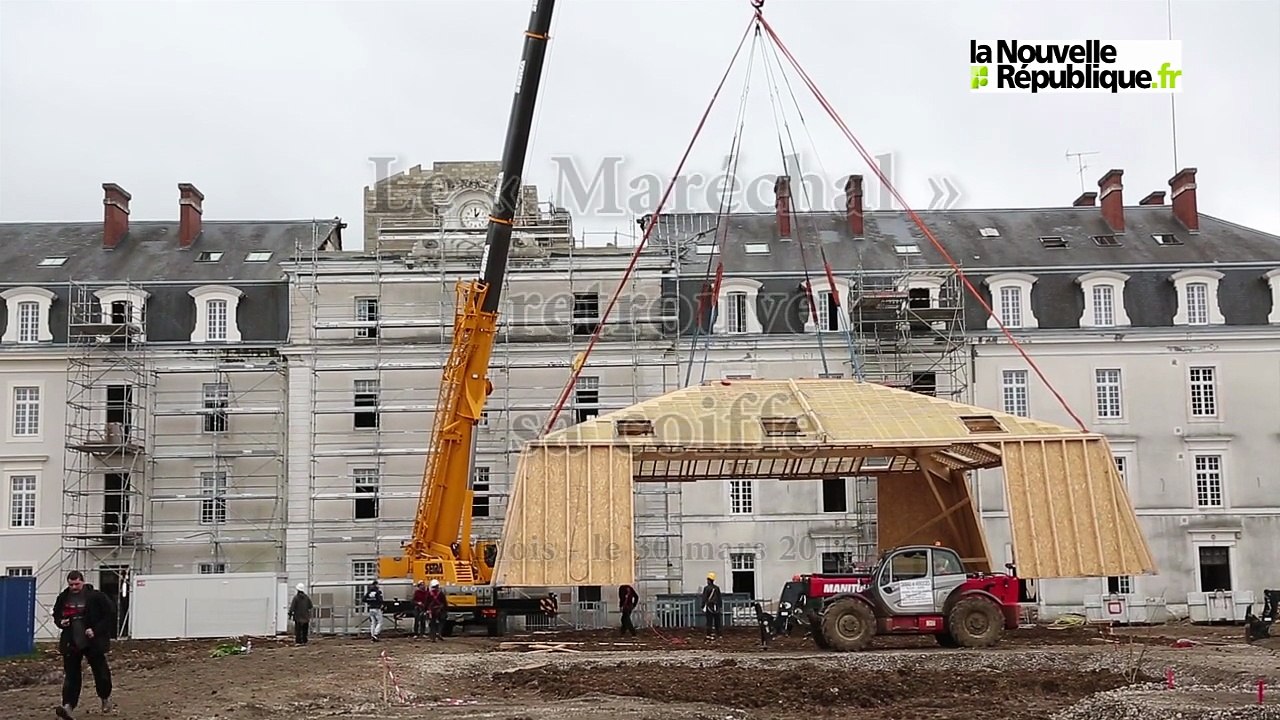 VIDEO (41) Le « Maréchal » retouve sa coiffe à Blois