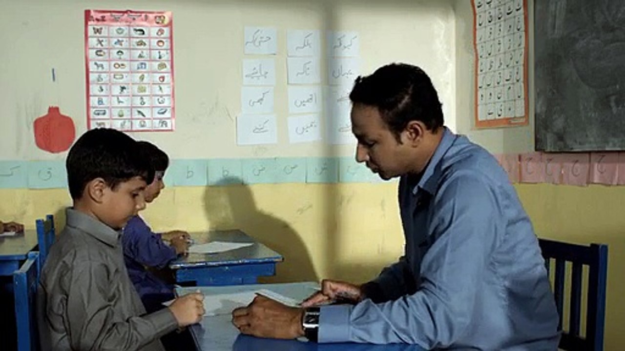 USAID funded Pakistan Reading Project (PRP) Virtual Mentoring Video for little clases 2016 (6)
