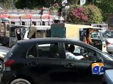 Protesters block Karachi roads, cause traffic jam -30 March 2016