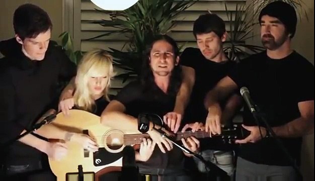 Somebody That I Used to Know - Walk off the Earth (Gotye - Cover)