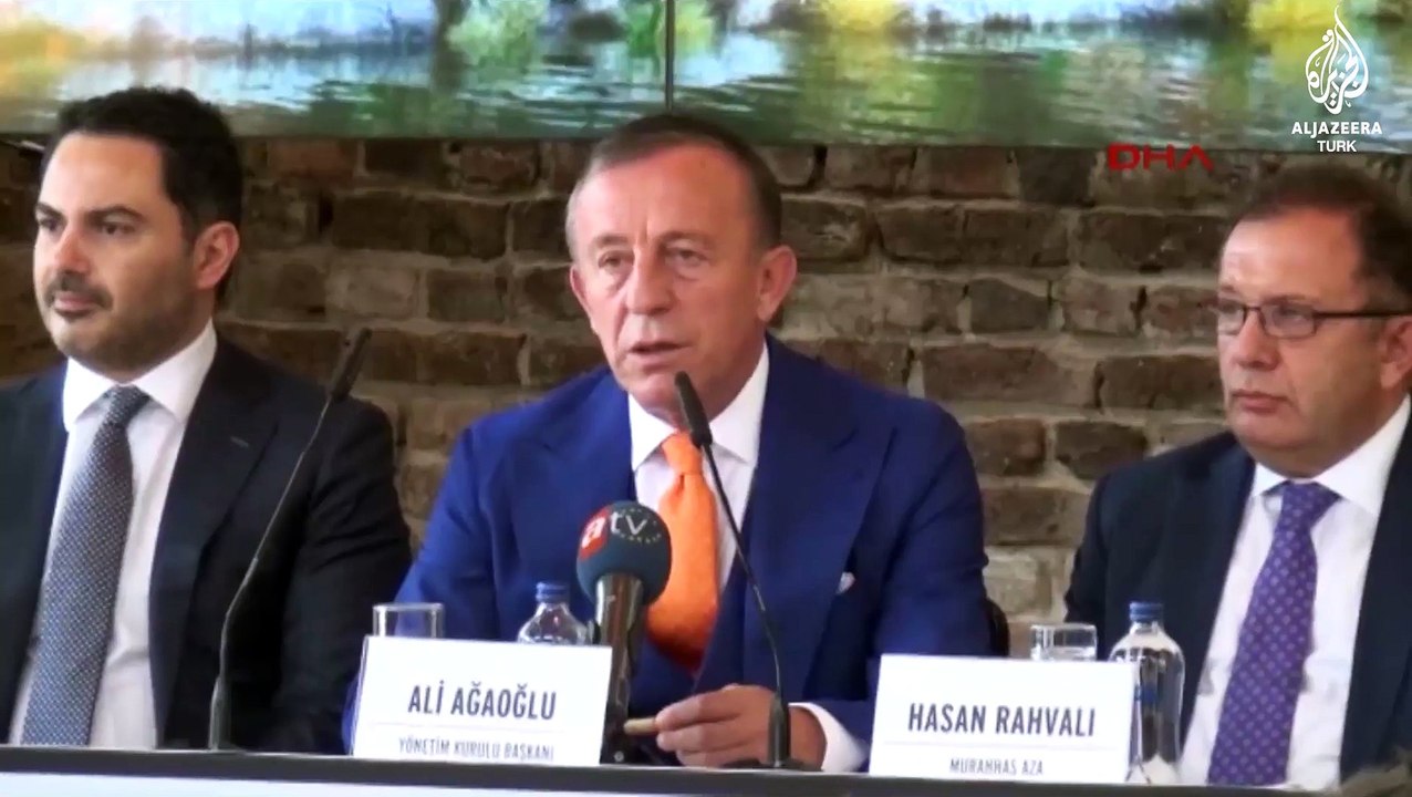 Ali Ağaoğlu: Millet fakir tabii karanfil bırakıyor, ben gül bıraktım