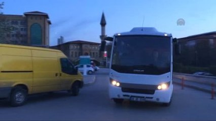 Ankara Merkezli Fetö Operasyonu - Gözaltındaki 17 Şüpheli Sağlık Kontrolünden Geçirildi