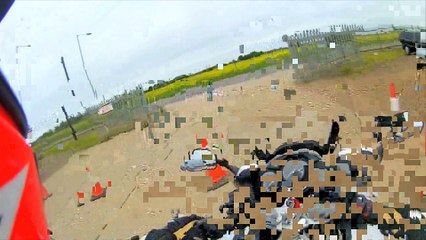 Sûrement la pire vidéo hommage du monde.