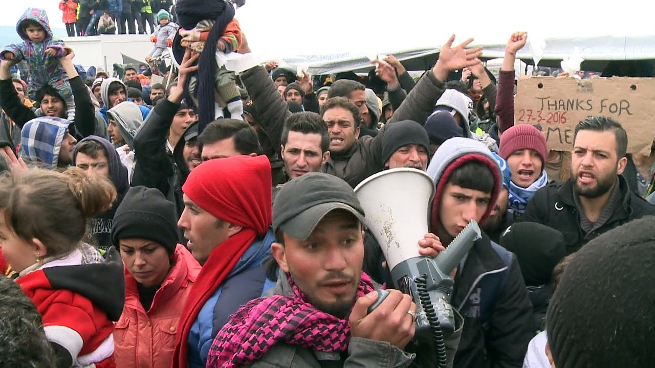 Grèce: les réfugiés d'Idomeni ne veulent pas être oubliés