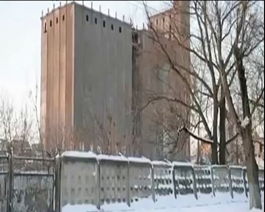 Эпичное разрушение здания!