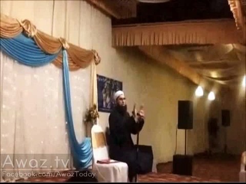 Junaid Jamshed Telling How He Inspired With Two Girls In His Show - MUST WATCH