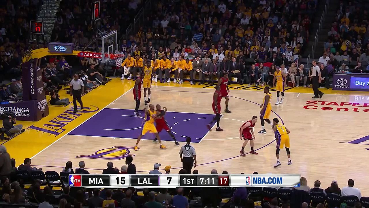 Dwyane Wade Blocks Kobe Bryant