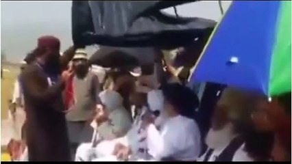 Islamabad Dharne Mein Molvi Khadim Ne Quran Ki Shaan Mein Gustakhi Kardi