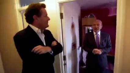 Billionaire Lord Sugar's Rich lifestyle and Story 9