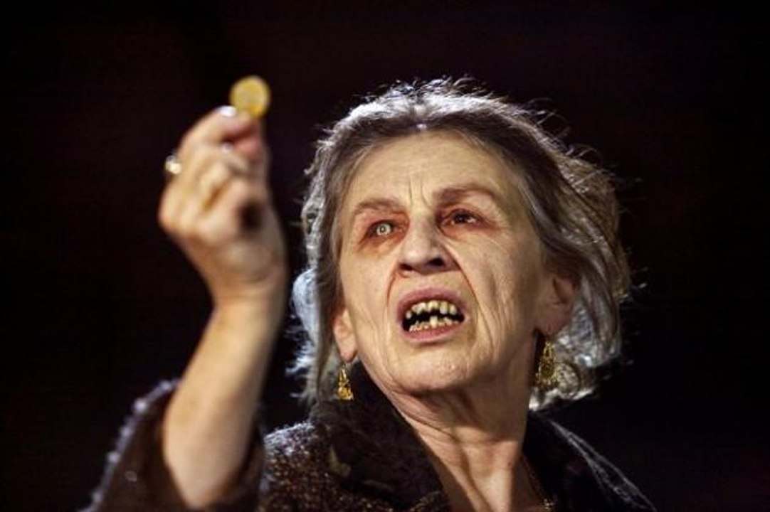 Impactante_Bruja confiesa que Adora a Satanas e ira Al Infierno