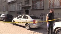 Üç Çocuk Annesi Kadın, Evinde Bıçakla Öldürülmüş Olarak Bulundu