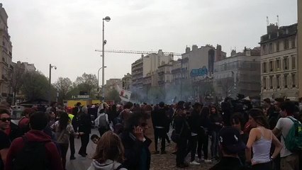 Loi Travail : la place Castellane bondée
