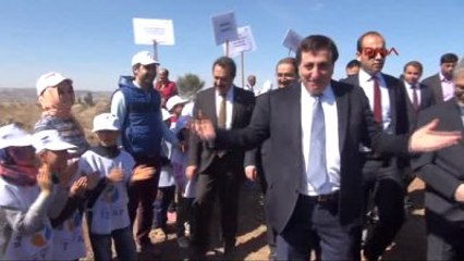 Şanlıurfa?da Fidan Dikimi ve Uçurtma Şenliği