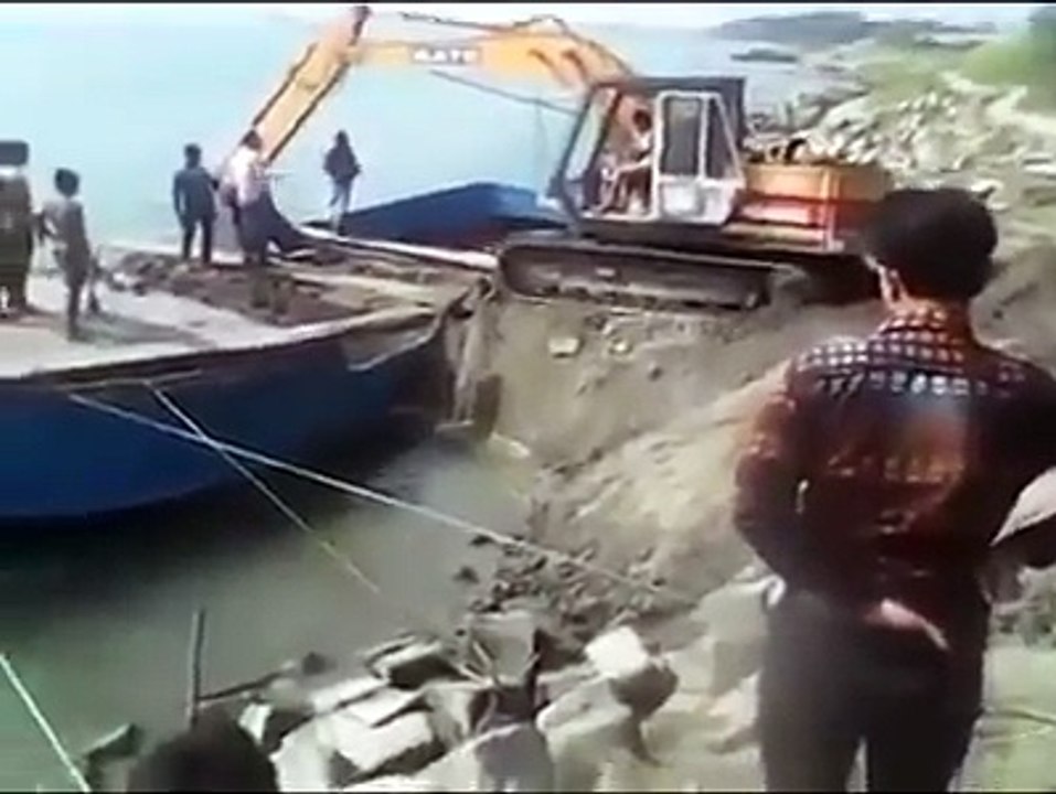 Menurut Ngana Bisa Nggak Tenggelam Gitu?!?!
