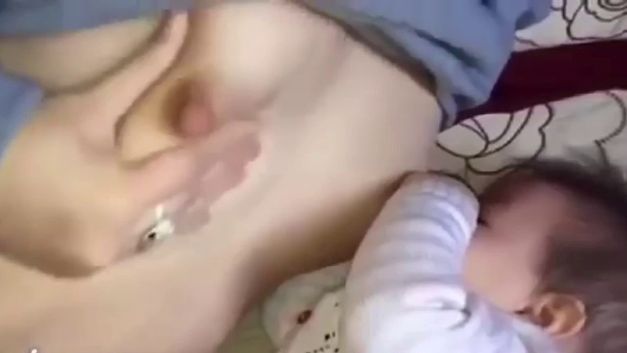 Tips menyusui oleh Cewek Cantik - Breastfeeding