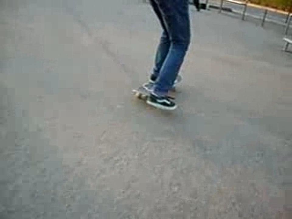 petite line
