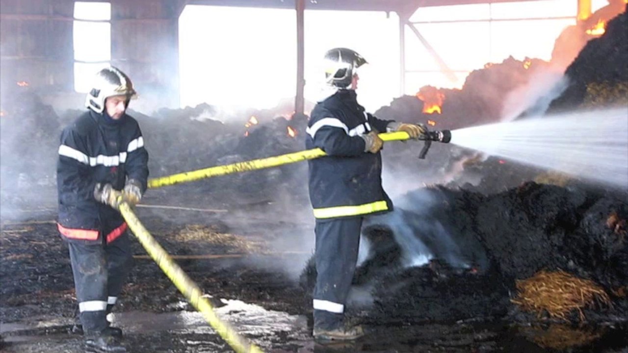 Tricot : un hangar agricole incendié