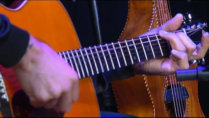 Ben Harper interpètre son nouveau titre "Deeper and deeper"