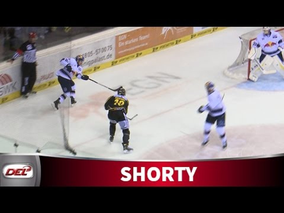 Kahun an den Schlittschuh - Schymi ins Tor