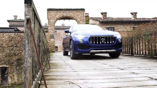 Le SUV de luxe Maserati Levante embarque une imposante calandre