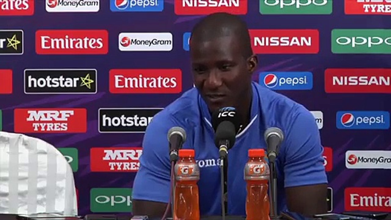 “Have you ever heard of Chris Gayle? Darren Sammy Answers Reporter on Question about Kohli