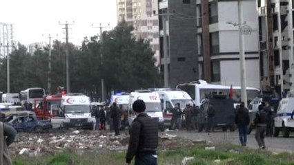 Diyarbakır'da Terör Saldırısı: 4 Şehit, 14 Yaralı (2)