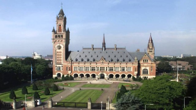 GJYKATA E HAGES SHPALL TE PAFAJSHEM VOJSLLAV SHESHEL I AKUZUAR PER KRIME KUNDER NJEREZIMIT LAJM