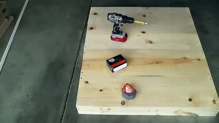 DIY Gaming Table for $150(00h26m25s-00h26m56s)