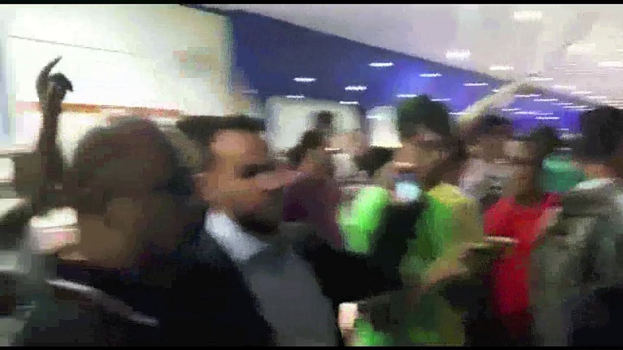 Chegada de Bolsonaro a Vitória é marcada por confusão