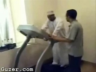 USASEOPros.com - USA SEO Pros Tredmill Robe -  Comic Relief