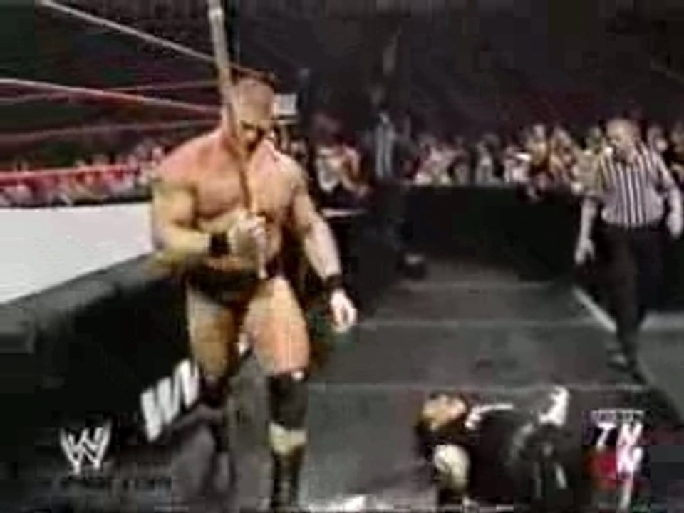 Brock Lesnar vs Tommy Dreamer