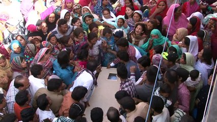 Pakistanis mourn at deadly blast site in Lahore faisal satti