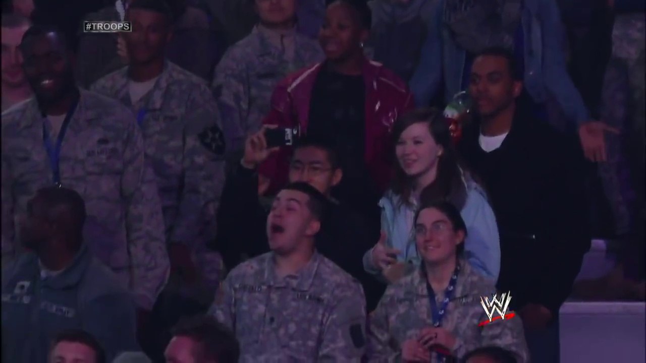 Divas Battle Royal  Tribute to the Troops 2013