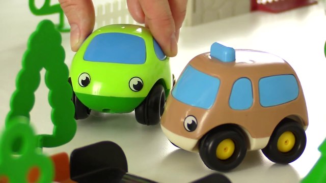 Мультики про машинки. Как потеряться в трех соснах. Мультики для самых маленьких.