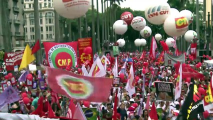 Los seguidores de Rousseff toman las calles