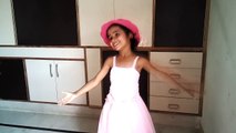Little Baby Dance Video in Hindi - Cute Baby Dancing and Singing  Chanda Mama poem