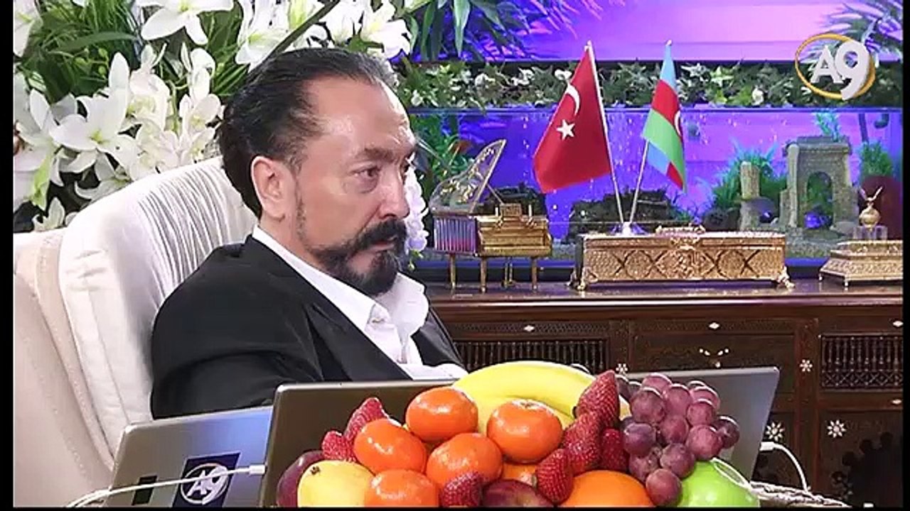 Münafıklar saygıyı hiç bilmez, sadece kendine saygı duyulmasını ister.