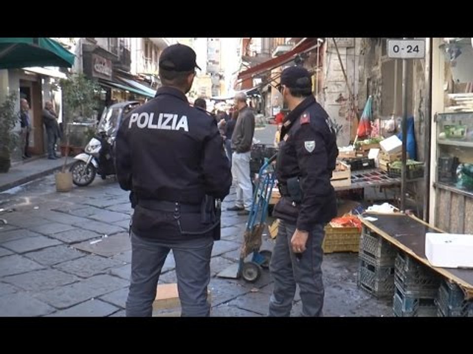 Napoli - Spari nella zona Mercato, un ferito grave (31.03.16)