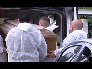 Capaccio (SA) - Uomo dà fuoco a moglie e figlia e poi si impicca (31.03.16)