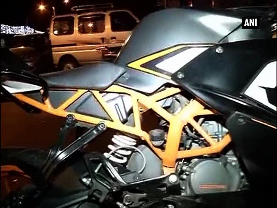 Two injured in road accident in Mumbai