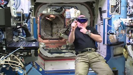 Mixed-Reality Tech Brings Mars to Earth