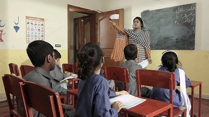 USAID funded Pakistan Reading Project (PRP) Virtual Mentoring Video for little clases 2016 (10)