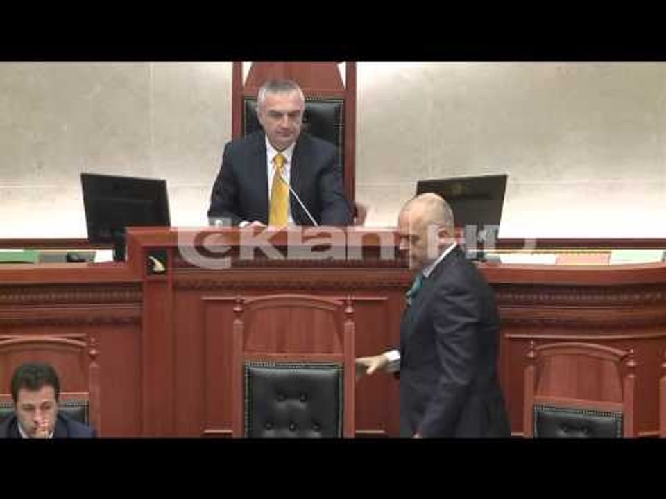 LSI KERKON MBESHTETJE PER FERMERET