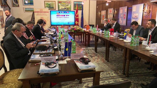 Lita bojkoton ftesën “partiake” të arkivit, Shqipëria dhe Kosova: Është çështje e brendshme