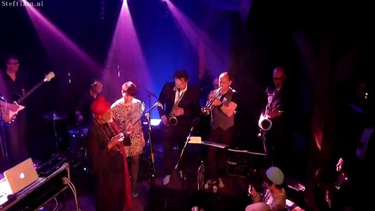 live music with the Jazzinvaders Ft Dr. Lonnie Smith 49