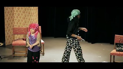 Cours Valmont - Au secours elle me veut !