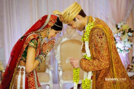 Mixing And Matching Wedding Outfits 2016 - Couples Wedding Fashion00 z- Indian wedding clothes - Bride and groom in traditional Indian